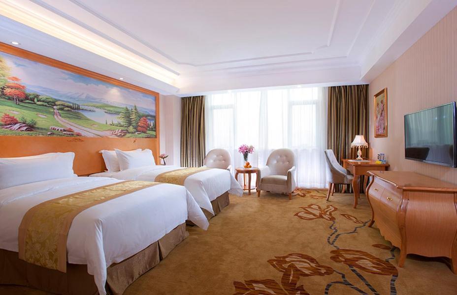 Vienna International Hotel Puning International Commodity City Kültér fotó